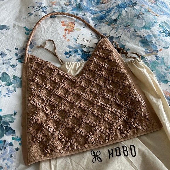 HOBO Handbags - Hobo Miracle Bag